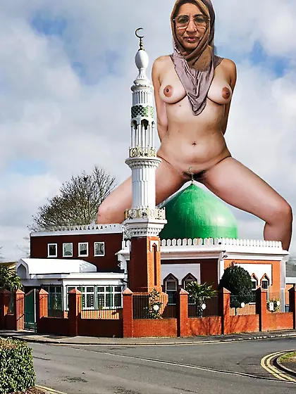 Pakistani mazhabi mother Abida