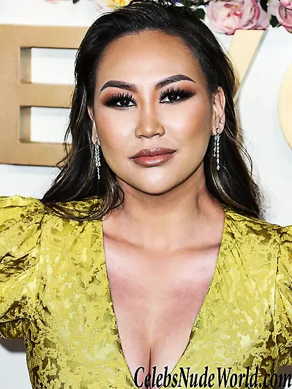 Dorothy Wang Cleavage