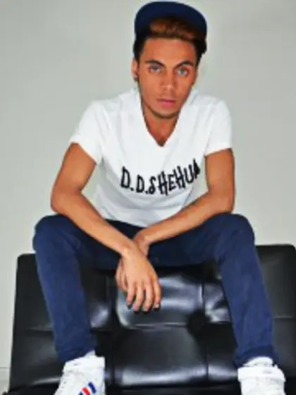 Greeneyedxx perform anal sex