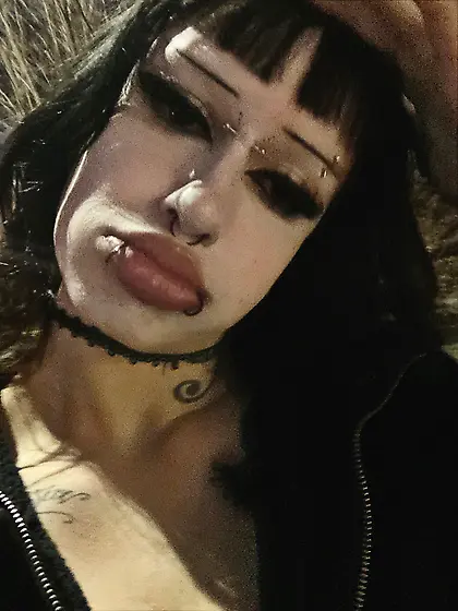 Braceface Bimbo With Juicy Puffed Up Lips