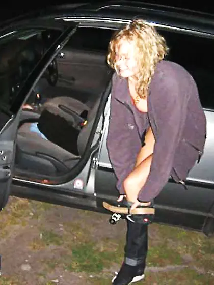 Danish woman Freja outdoor in the night - N.  C.