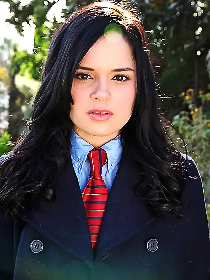 Captivating brunette college girl spreads legs in garden after c