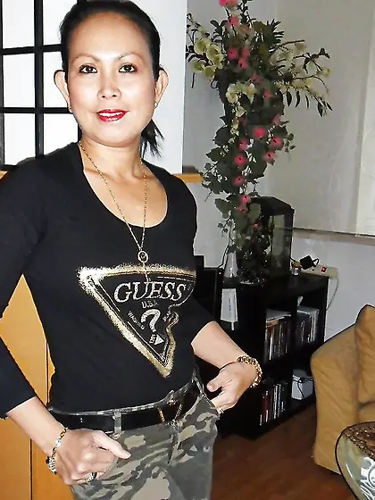 Indonesian Milf Slut Mom