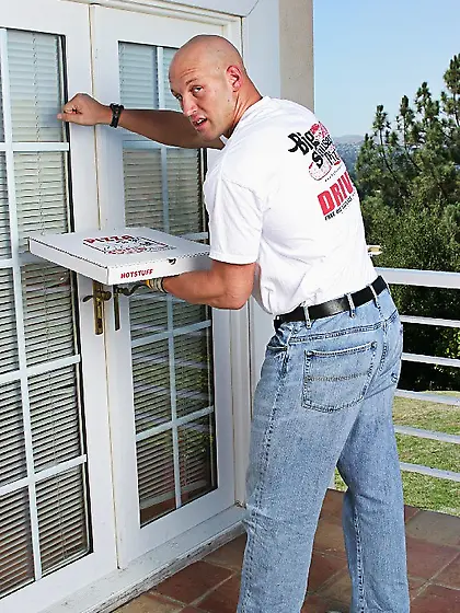 Davia Ardell lures a pizza delivery man into her bedroom to fuck