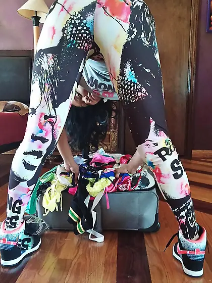 Horny ebony girl Yasmine De Leon shows her butt and gets slammed