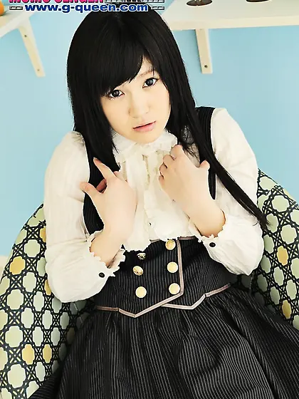 Captivating lass ditches blue