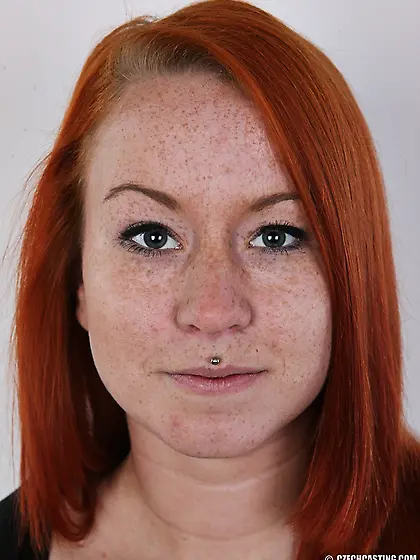 Sexy redhead inviting big