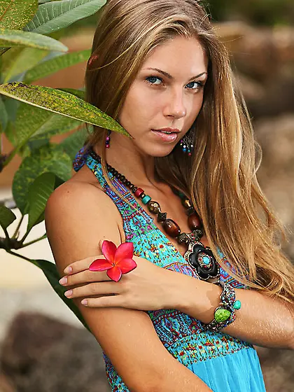 Well-bred blonde wearing dynamic