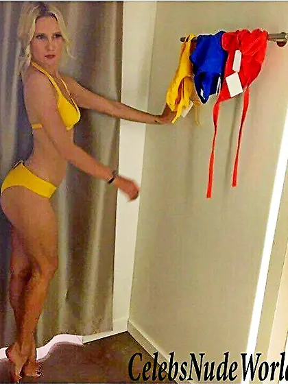 Elena Letuchaya Sexy Photos