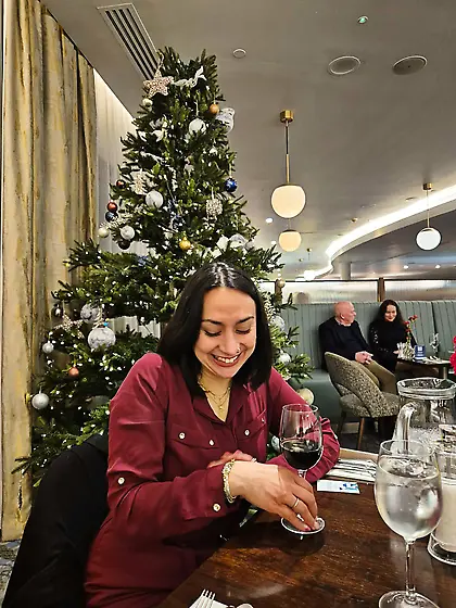 She's casting spells on the dick