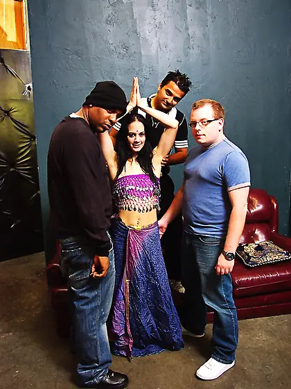 Black haired babe wiggles