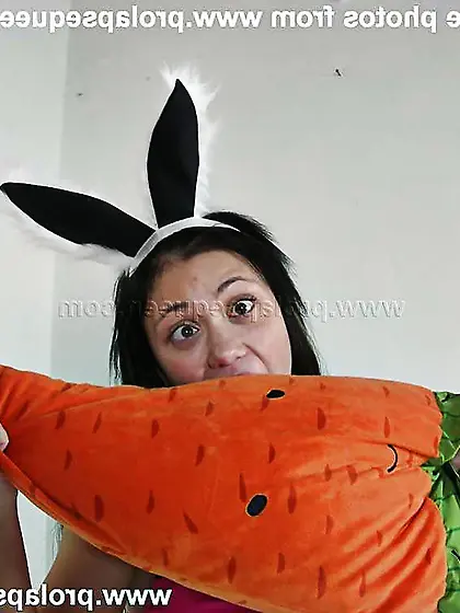 Insane rabbit with giant carrot and large blossom - going knuckl