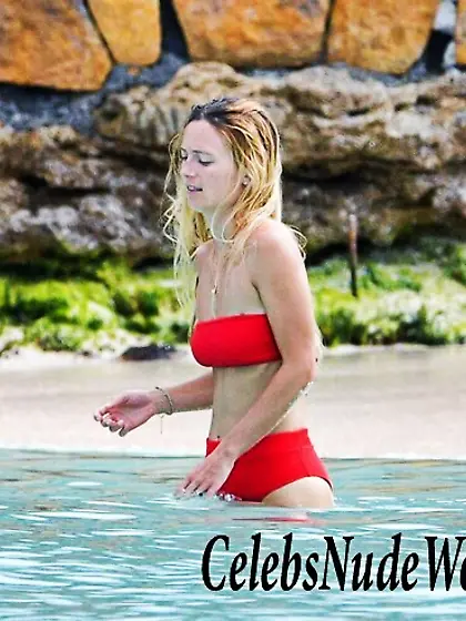 Alizée Thevenet Bikini