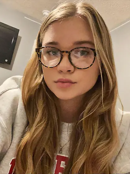 Cute Teen With Amazing Ass and Sexy Thick Thighs