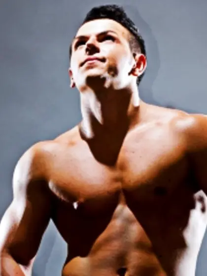 Brunette cutecristy perform close