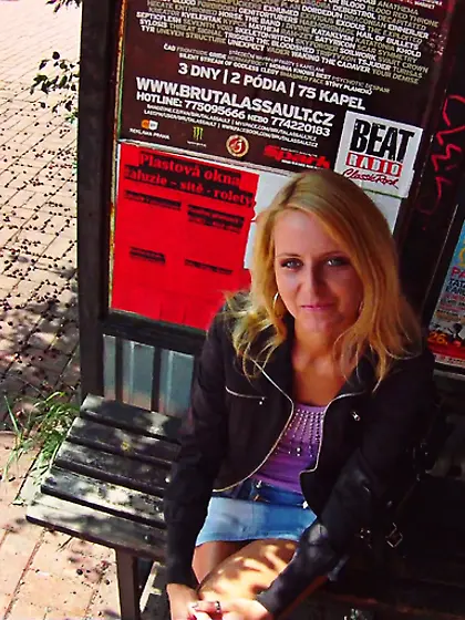 Tanned young blonde jeans