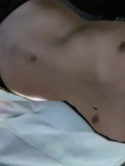 he loves his aunts feet