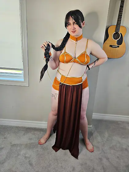 SydQ slave girl cosplay (aged 18)