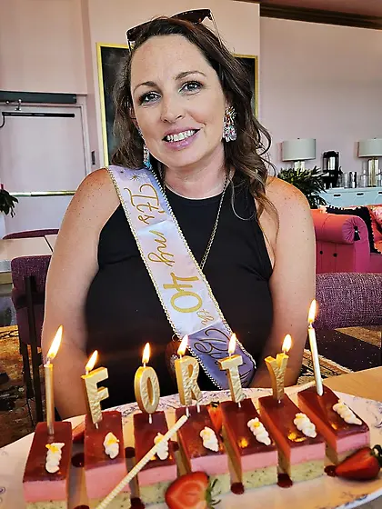 Rachel (brunette) & Mindy (blonde) spring break