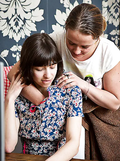 To get into a sisterhood chick has to lick off mentor girl who l