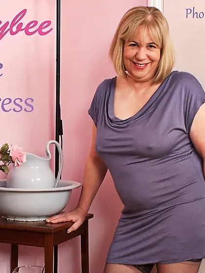 Cougar Speedy Bee from United Kingdom Purple...