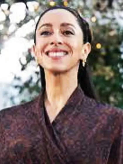 Oona Chaplin - Christmas