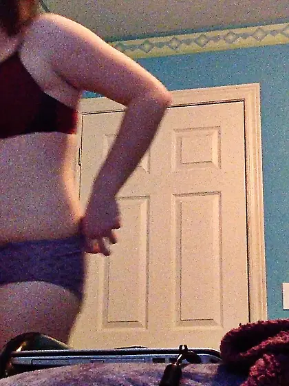 Cute teen spied on in bra+panties w/ bedroom cam