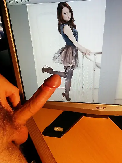 Putas famosas en minifalda