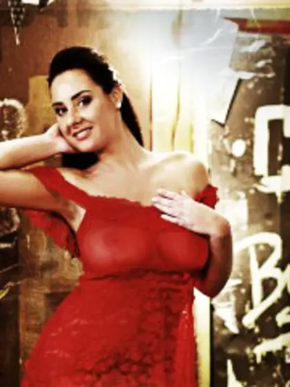 Brunette larisasexxxy perform anal