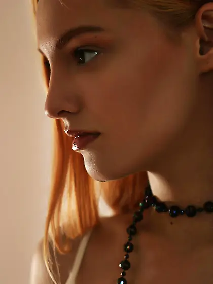 Redhead bimbo Kira W is uncovering the secrets of her nice naked