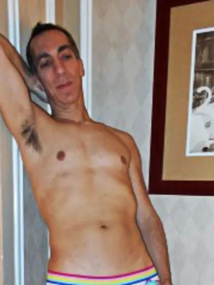 Brunette Curved8Banana Live Orgasm.