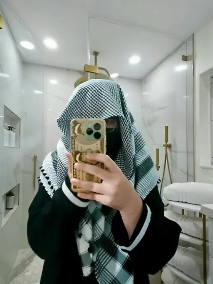 Choose me nude photo or normal photo