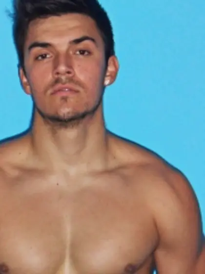 Brunette alexander2009 perform close