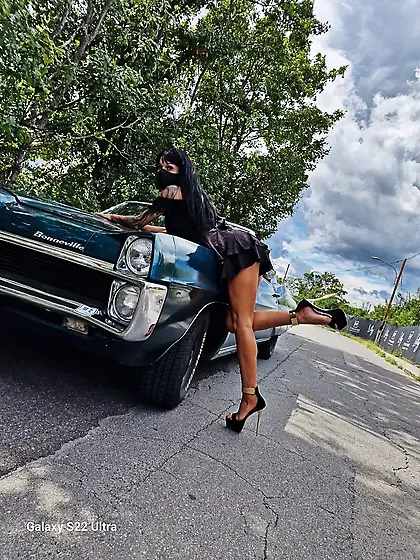 sexyvanessa123 i love Cars