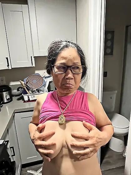 Thai Girlfriend Tits