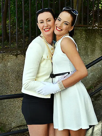 Elegant chick black white