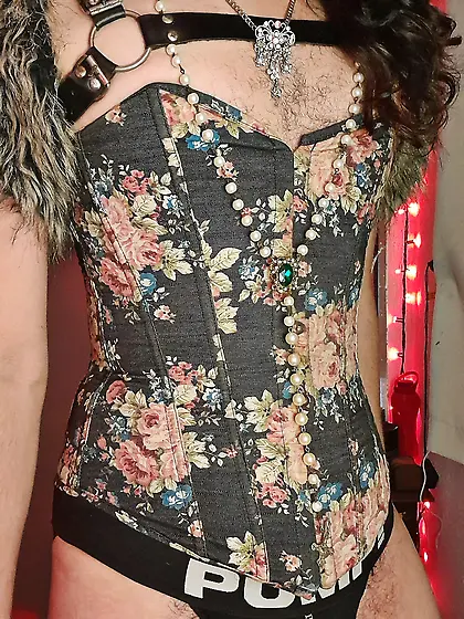 Feeling like the real Lady Satã!