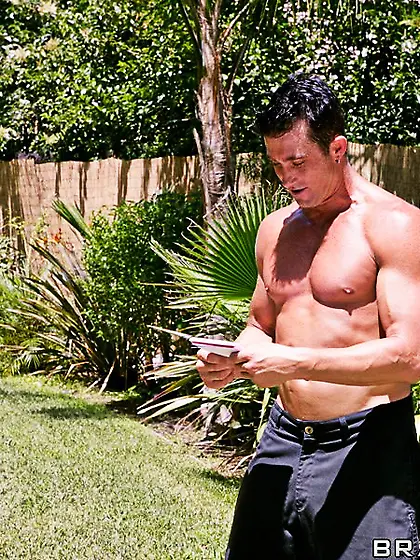 Stephanie Cane drops down her sexy clothes and gets her tight pu