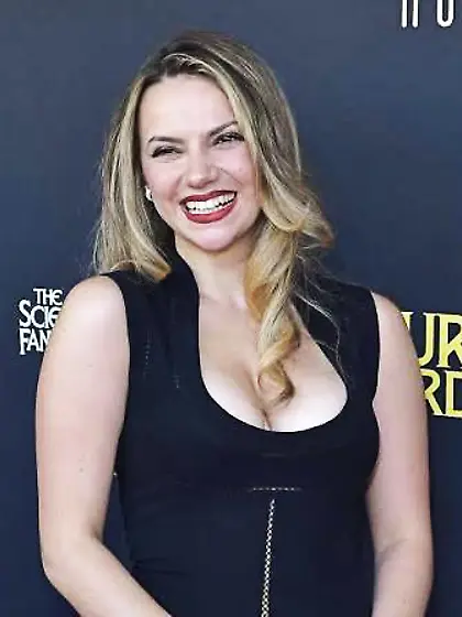 Dafne Keen mega collection