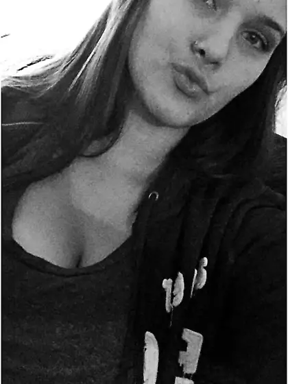 Skinny/chubby girlfriend.  Share & cum on her pics!