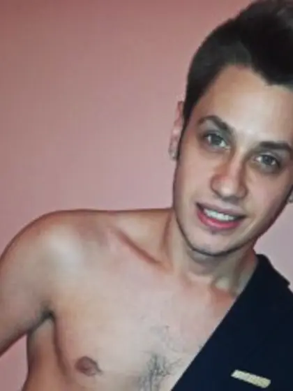 Brunette cody perform anal