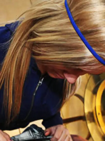 Charming blonde gets drilled on the couch till her round butt is