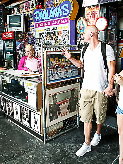 Sporty blonde with perfect full tits Madison Ivy performs oral a