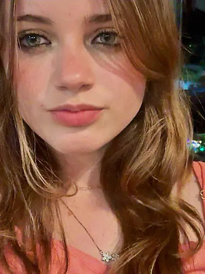 Jaqueline,  una bomba brasileña de 18 años