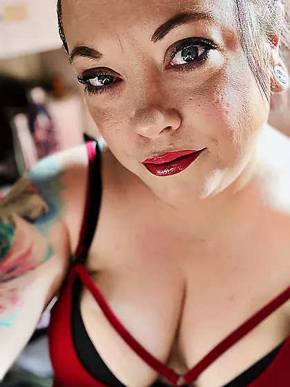 Tina Snua Selfies #19