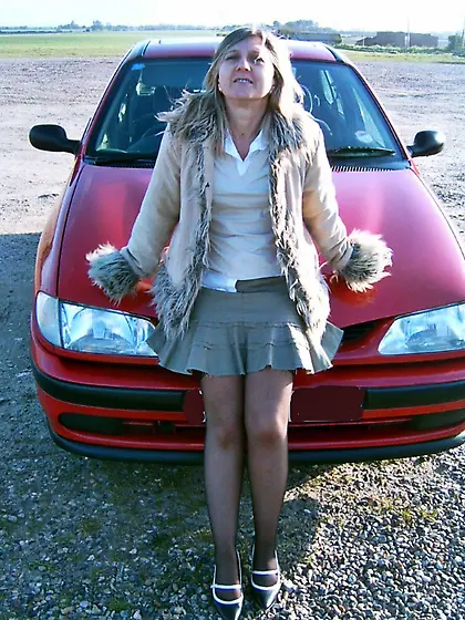 Fuckpig Lisa Scales for humiliation