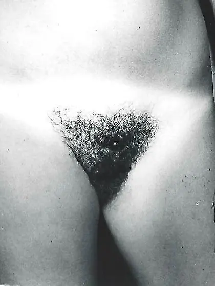 Grew up in Des Moines Iowa now in Illinois wife sl