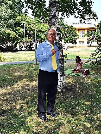 Girls pantyhose prostitute selling