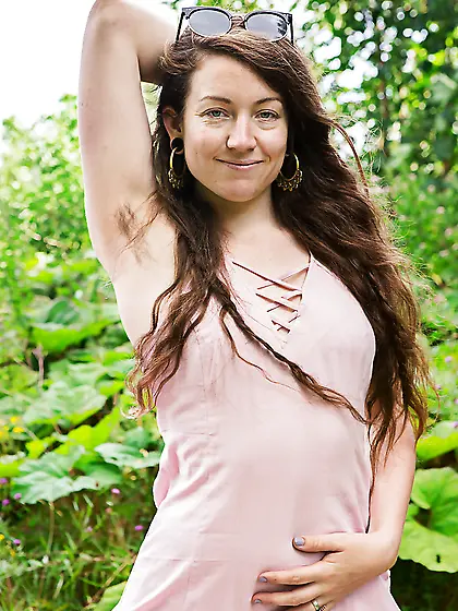 Hairy armpits and pussy don't make curly female look ugly or som