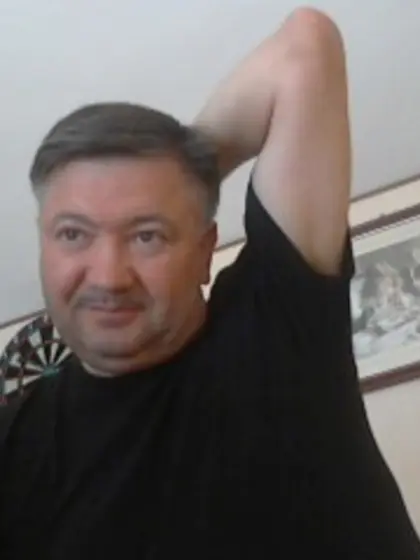 Brunette Manila Oil.